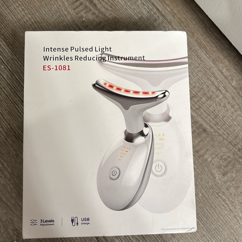 Intense pulsed light ( ES - 1081)